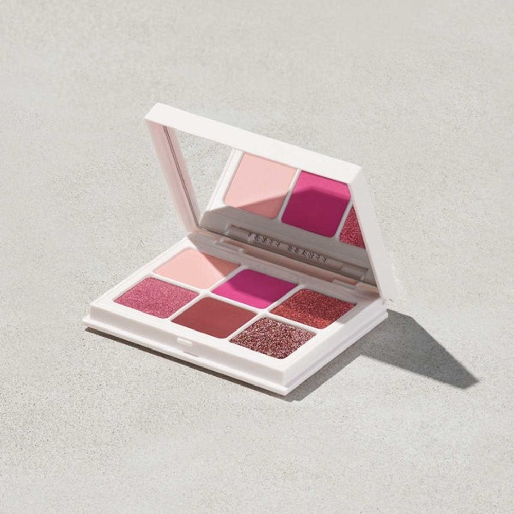 Fenty Beauty Snap Shadows in Rose